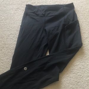 Lululemon running pants w side pockets! Worn twice